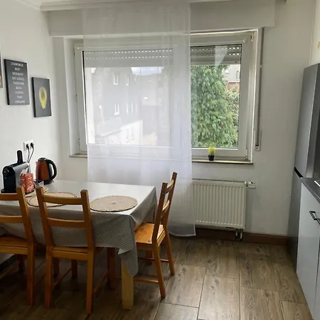 Schoene In Ruhiger Lage Кобленц