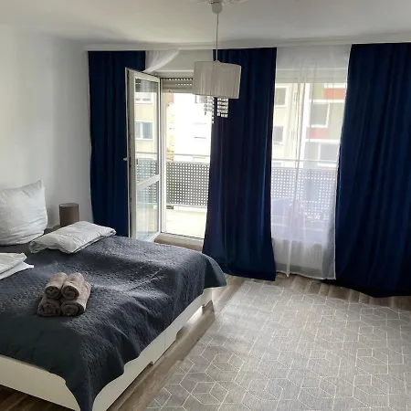 Schoene In Ruhiger Lage Apartment